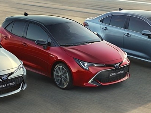 TOYOTA TRANSFORMS NEW-GENERATION COROLLA SEDAN